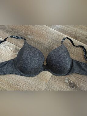 Victoria's Secret Gray T-Shirt Bra with Branded Tag
